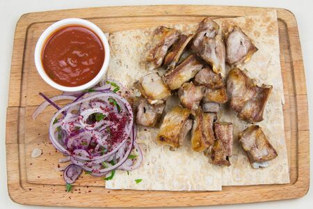 Шашлык из бараньих ребрышек