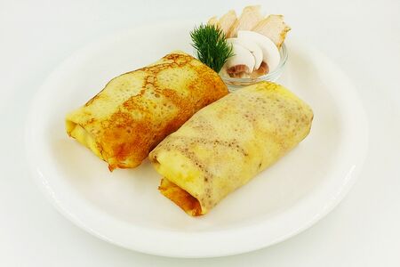 Блинчики с курицей и грибами