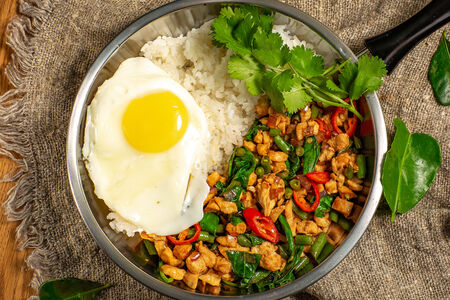 Пад капао с курицей