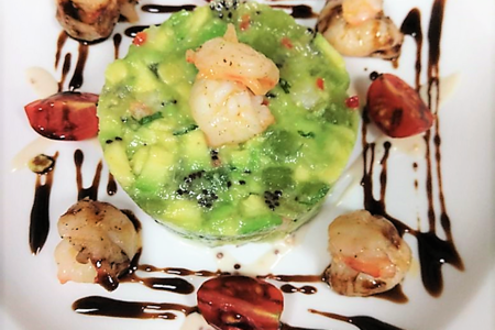 Салат из Камчатского краба с авокадо