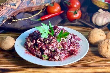 Лобио с орехами