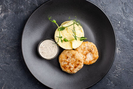 Котлеты куриные с пюре