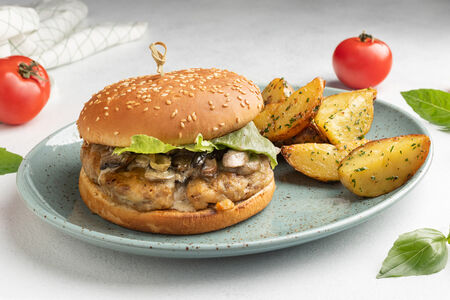 Бургер с котлетой из цыпленка