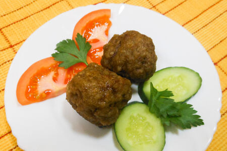 Котлеты по-домашнему с гарниром