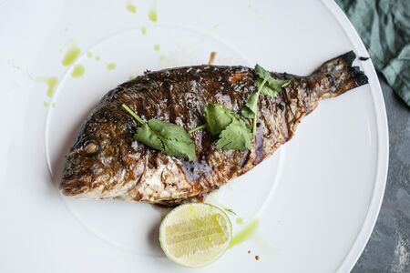 Дорадо на гриле