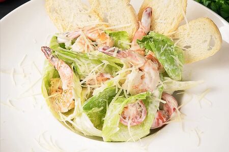 Салат Цезарь с креветкой