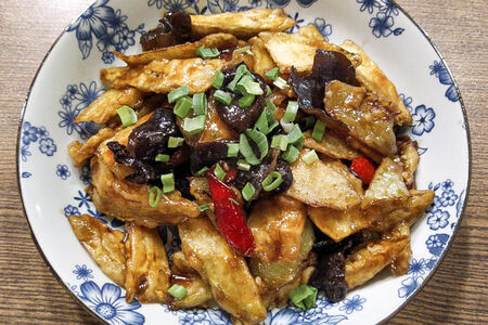 Жареные баклажаны в соевом соусе