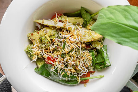 Салат с киноа