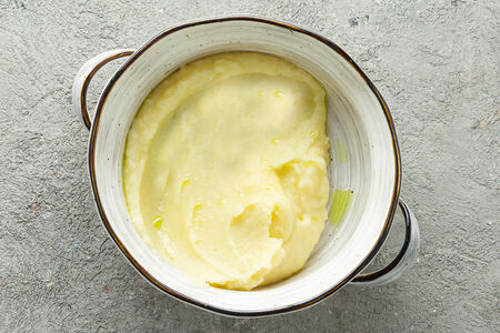 Картофельное пюре с зеленым маслом