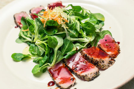 Салат с тунцом Фреш