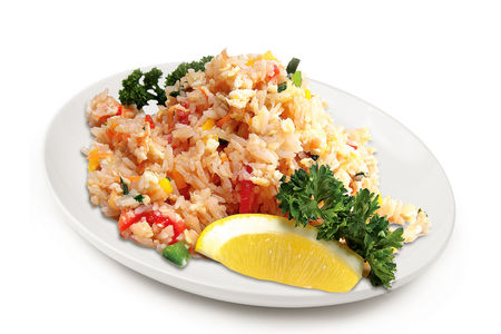 Жаренный Жасминовый рис с овощами и яйцом