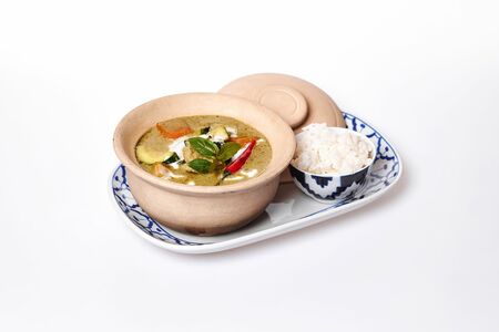 Зеленый карри с курицей