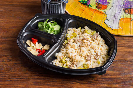 Жареный рис с говядиной