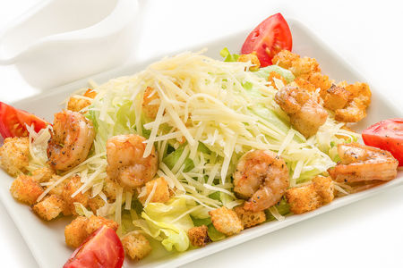 Салат Цезарь с креветками