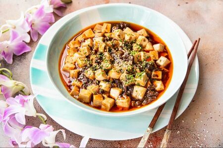 Шанхайский тофу с пикантной говядиной