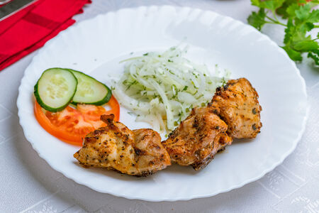 Шашлык из курицы на углях