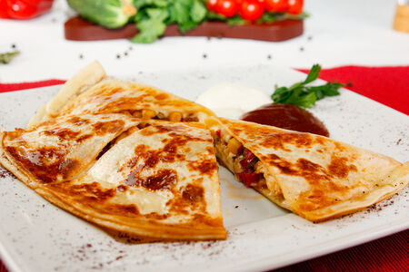 Кесадилья с курицей