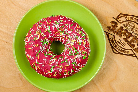 Пончик Клубничный