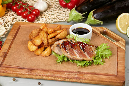 Утка Sous Vide с картофелем по-деревенски