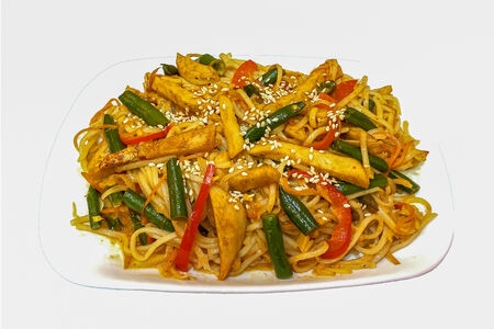 Вок Яичная лапша с остро-сливочным соусом