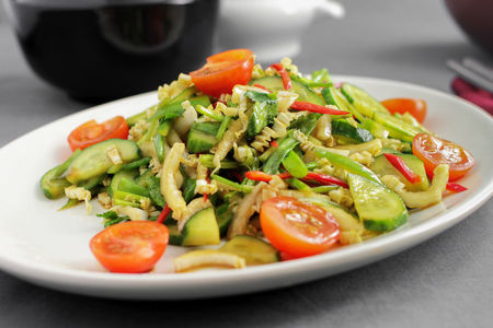 Салат из свежих овощей по-харбински