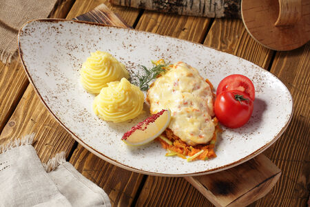 Филе Сибаса под креветочным соусом