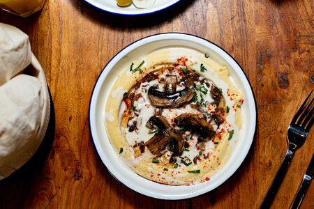 Хумус с грибами