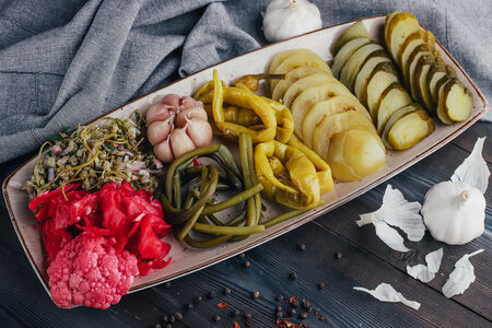 Букет из маринованных овощей