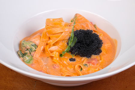 Тальятелле с лососем