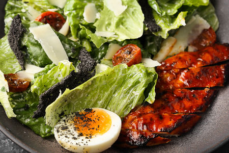 Цезарь с курицей