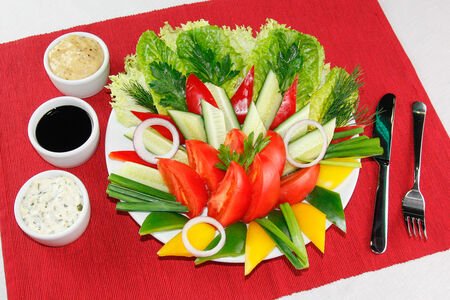 Салат Нарезка из свежих овощей