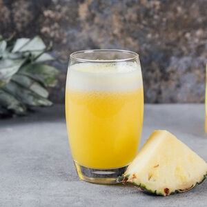 Сок свежевыжатый ананасовый