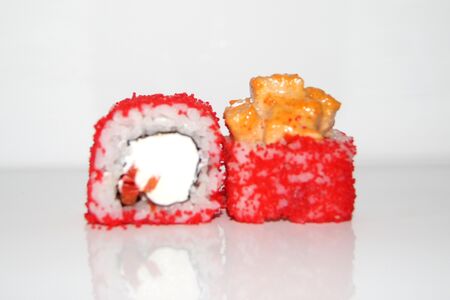 Запеченный ролл с тунцом 8 шт