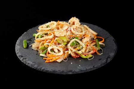 Хрустальная лапша с овощами