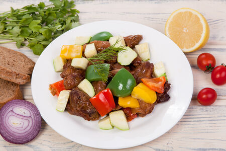 Утка с овощами