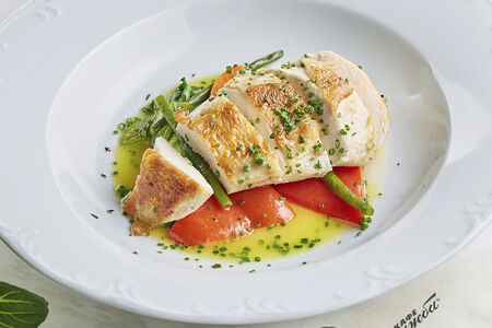 Куриная грудка с овощами