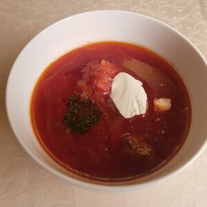 Борщ с пампушками