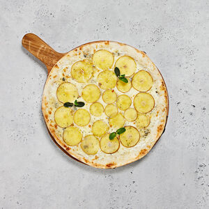 Пицца Груша-горгонзола