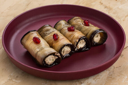 Баклажаны с орехами