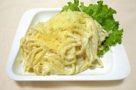 Спагетти с тремя сырами