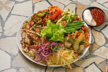 Шаверма на тарелке