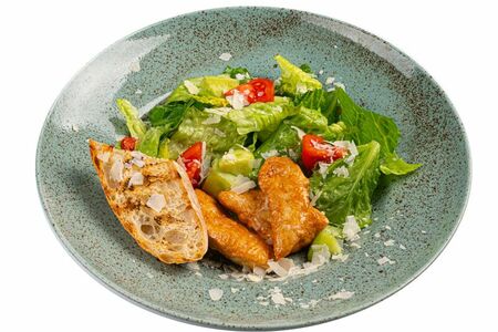 Салат с цыпленком