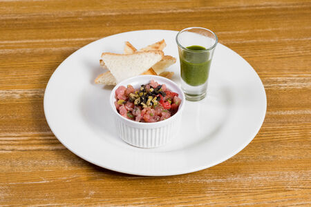 Тартар из тунца