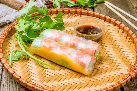 Нем коун том с креветками