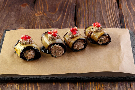 Баклажаны с орехами