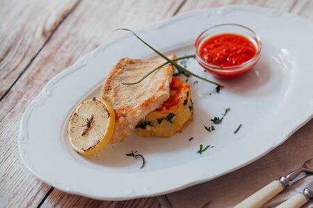 Волжский судак жареный