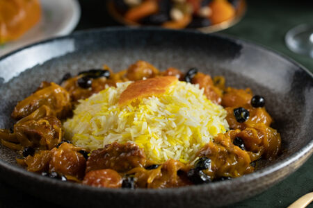 Азербайджанский плов из индейки с сухофруктами