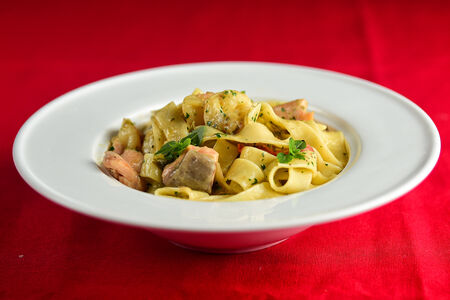 Паста Феттуччине с лососем