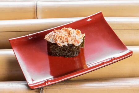 Суши Спайси Кани