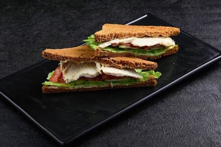 Сэндвич с куриной грудкой